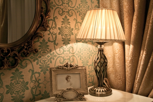 Maytoni RC247-TL-01-R